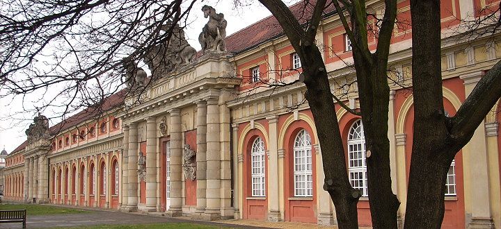 Sehenswürdigkeiten in Potsdam wie das Filmmuseum