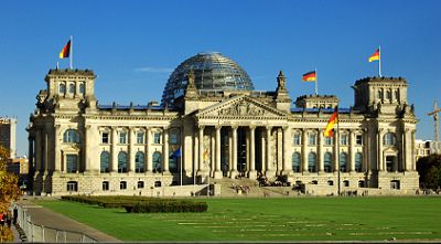 Der Rasen vor dem Reichstag